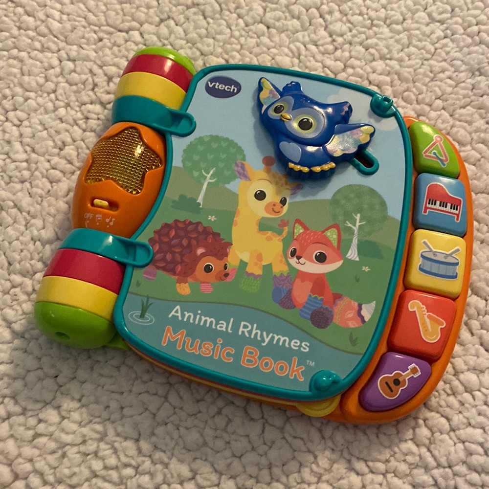 Lights and Sounds Nursery Rhyme book